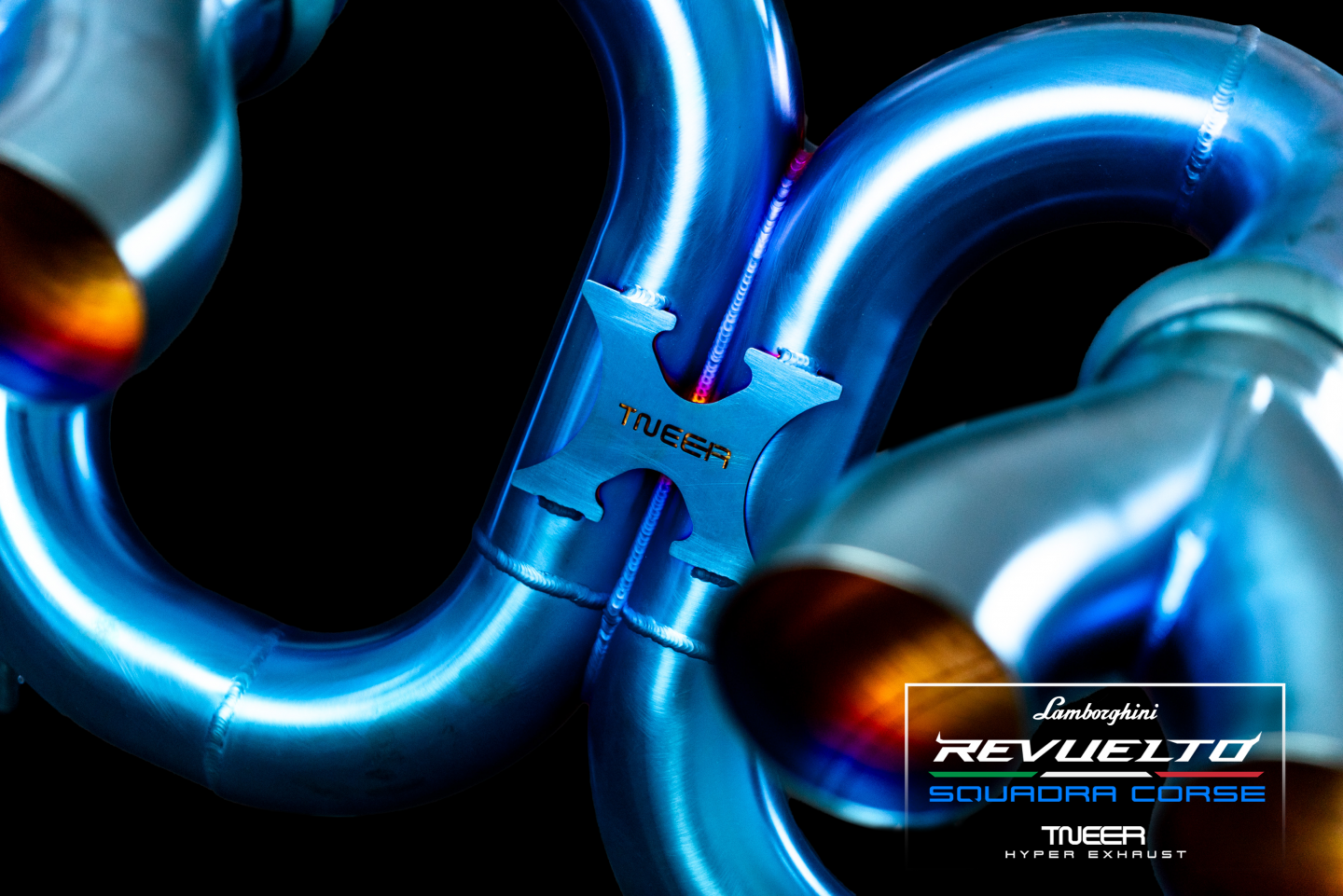 REVUELTO SQUADRA CORSE